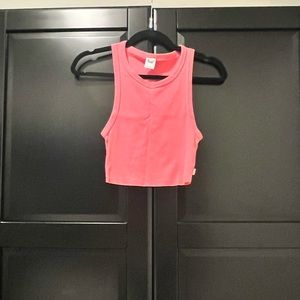ARITZIA Crop Top